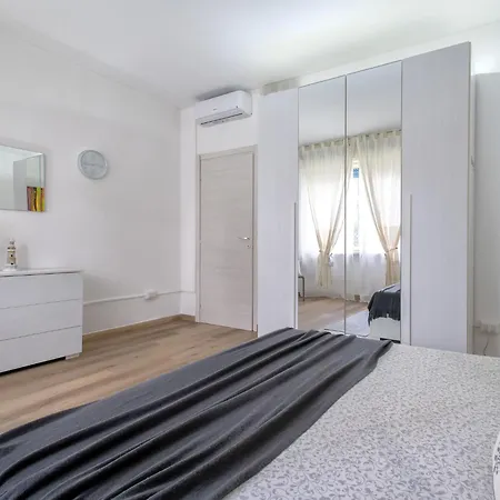 Lorenas'home By Interhome Apartment Olbia