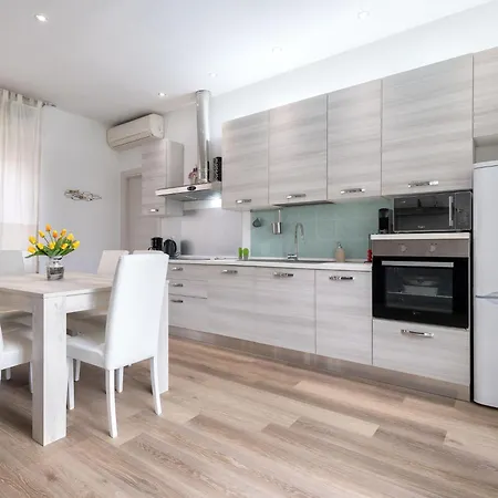 Lorenas'home By Interhome Olbia